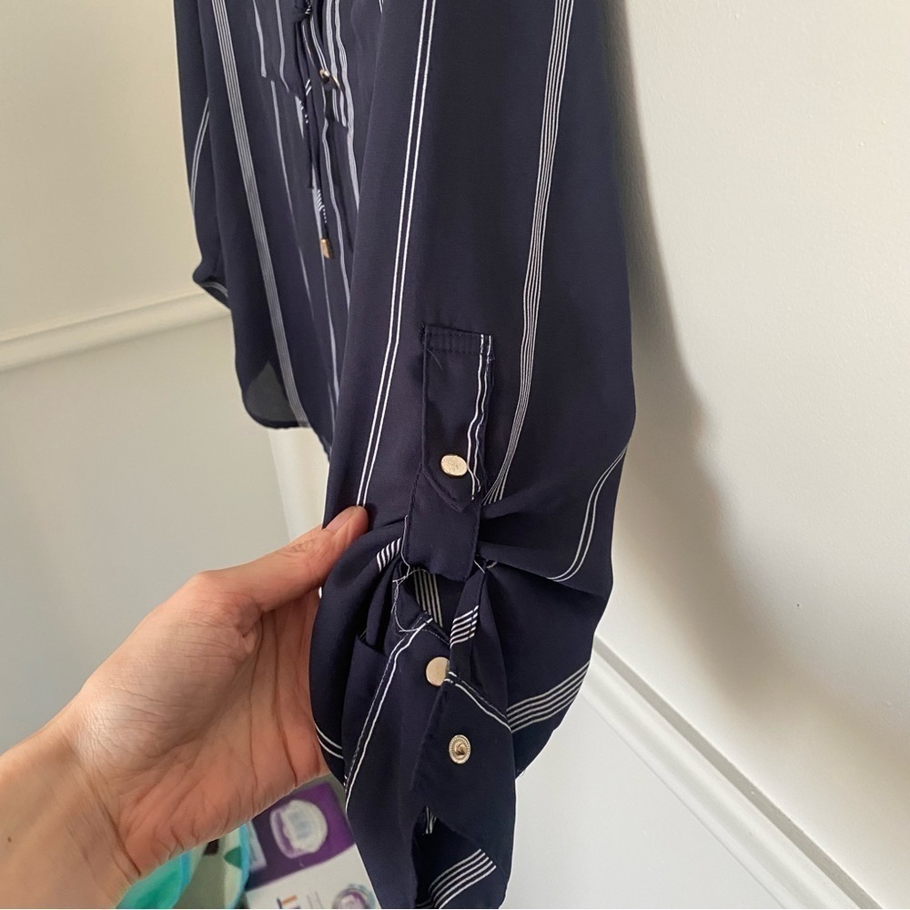 Dynamite Navy White Stripe Blouse Medium - Picture 5 of 6